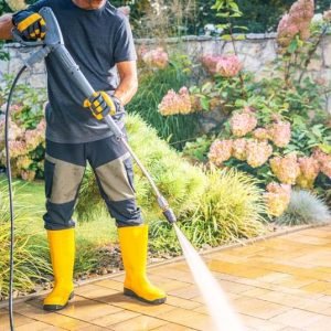 Why Real Estate Agents Recommend Pressure Washing?